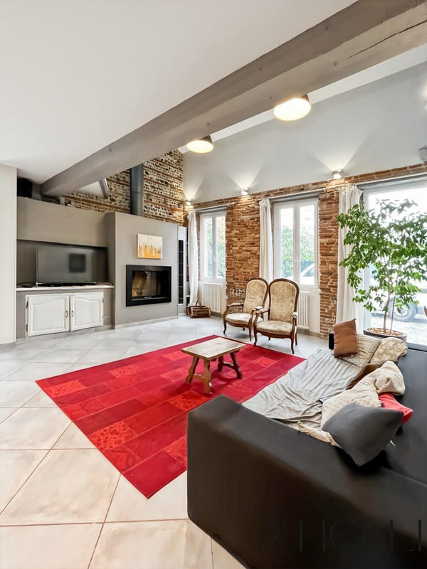 Maison ancienne - 240 m² - 8 pièces