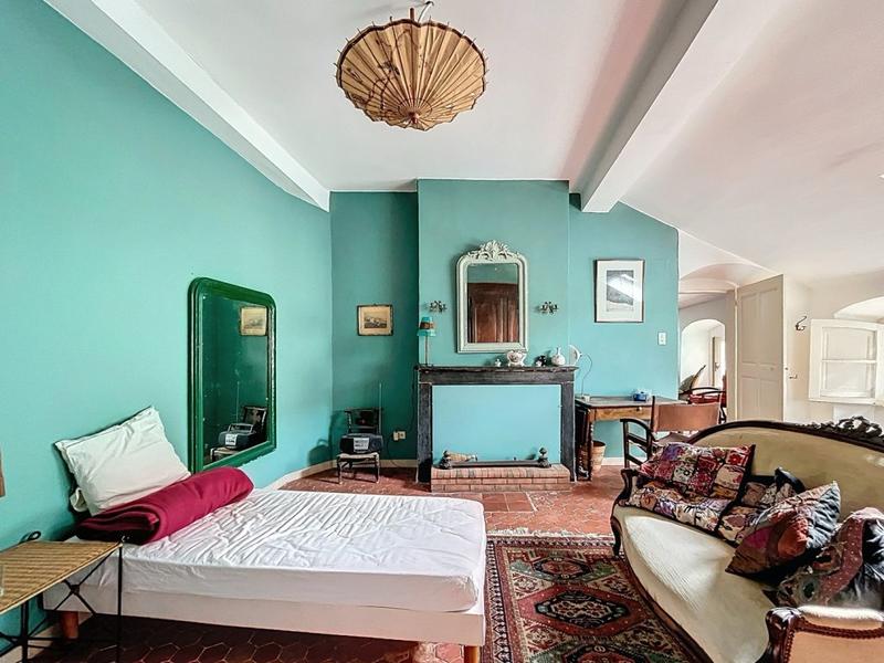 Appartement - 82 m² - 2 pièces