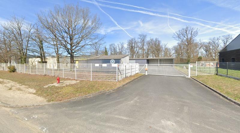 Local commercial - 1 812 m²