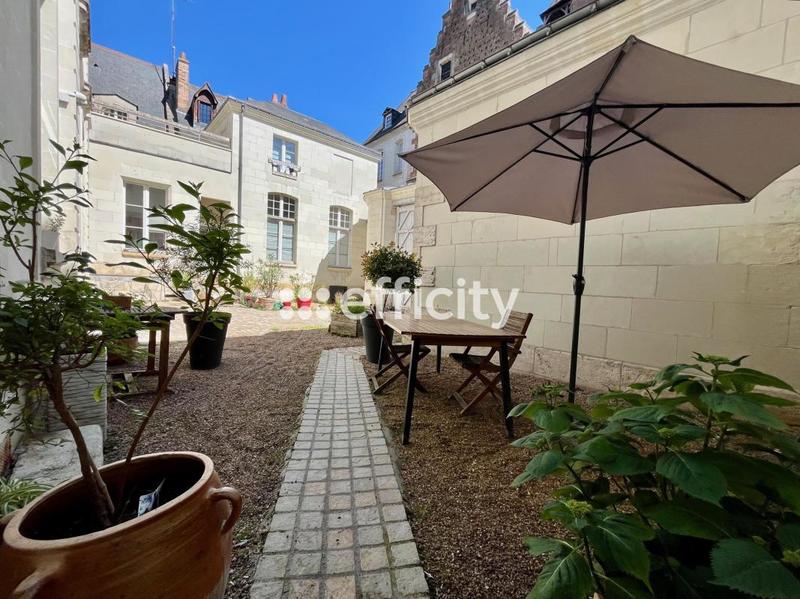 Appartement - 90 m² - 5 pièces