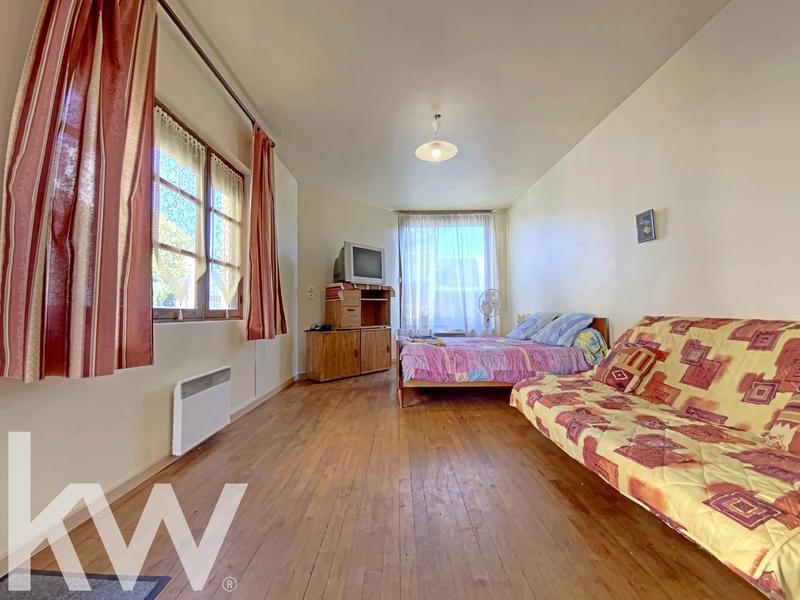 Viager - Maison - 233 m² - 10 pièces