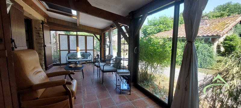 Maison ancienne - 178 m² - 8 pièces