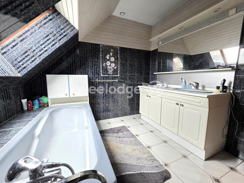 Maison - 150 m² - 6 pièces