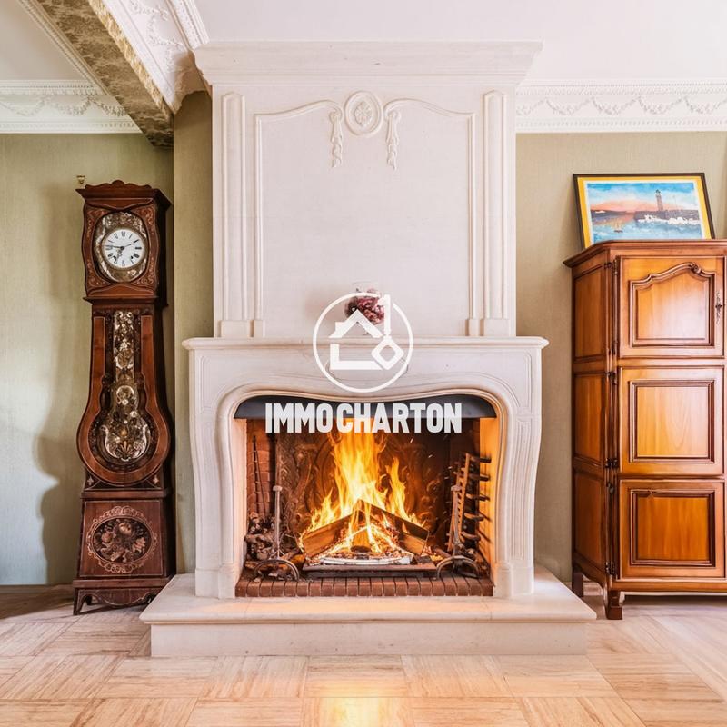 Maison - 212 m² - 8 pièces