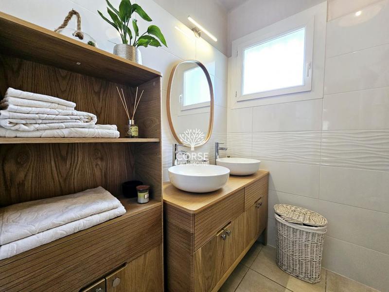 Maison - 80 m² - 3 pièces