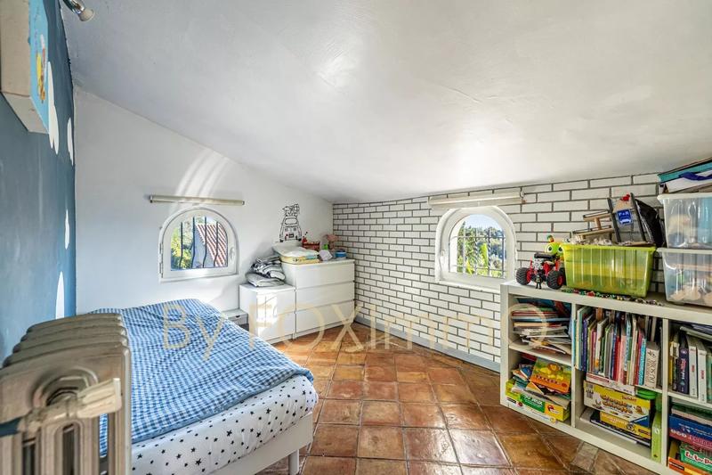 Villa - 195 m² - 8 pièces