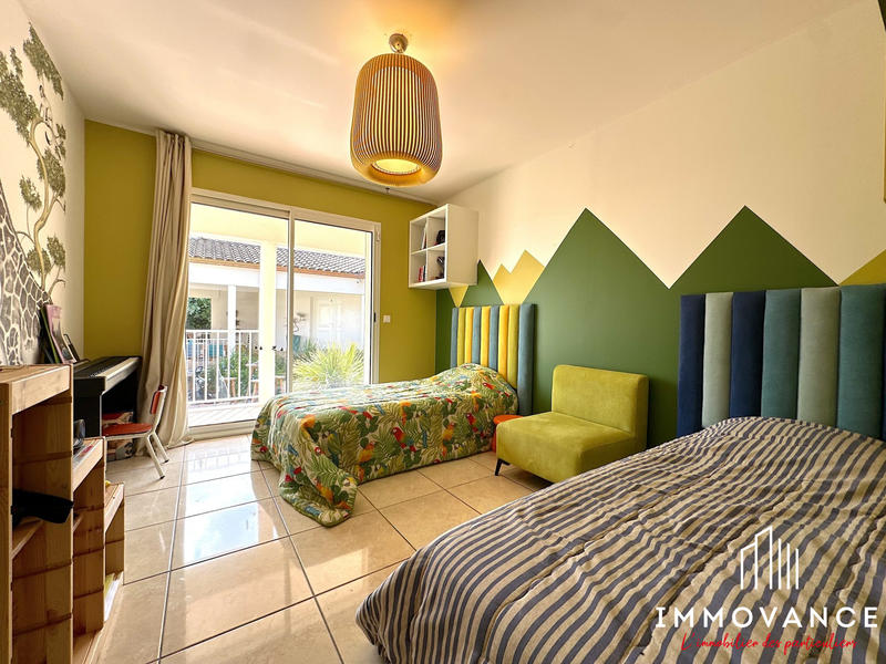 Villa - 180 m² - 6 pièces