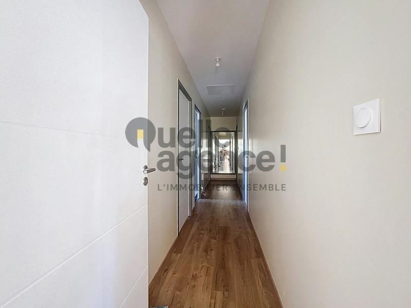 Maison - 12 m² - 5 pièces