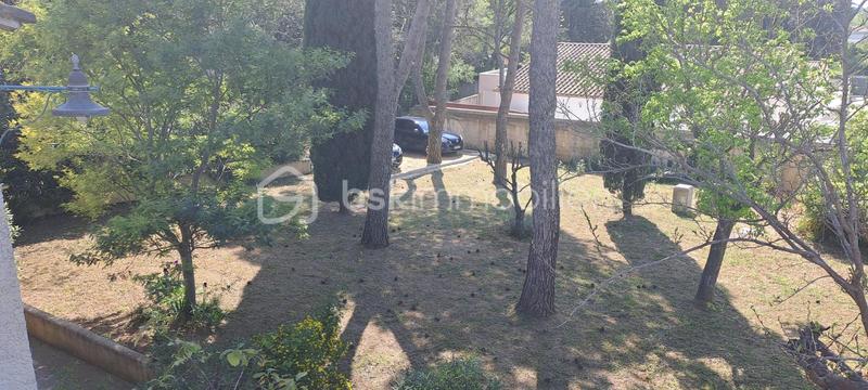 Villa - 243 m² - 11 pièces