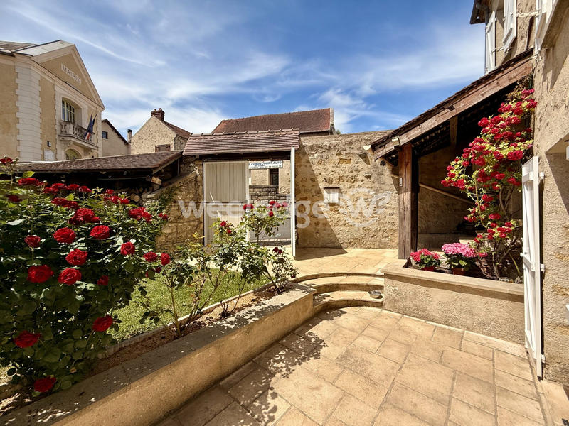 Maison - 195 m² - 6 pièces