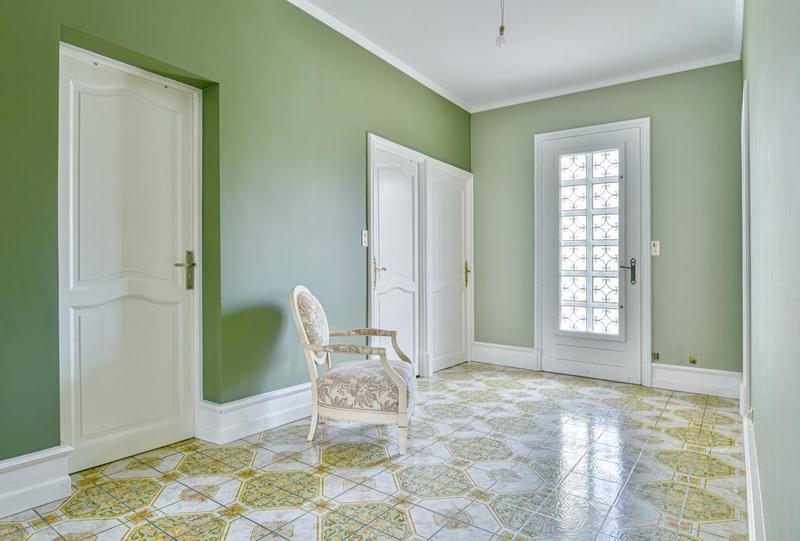 Maison - 253 m² - 10 pièces