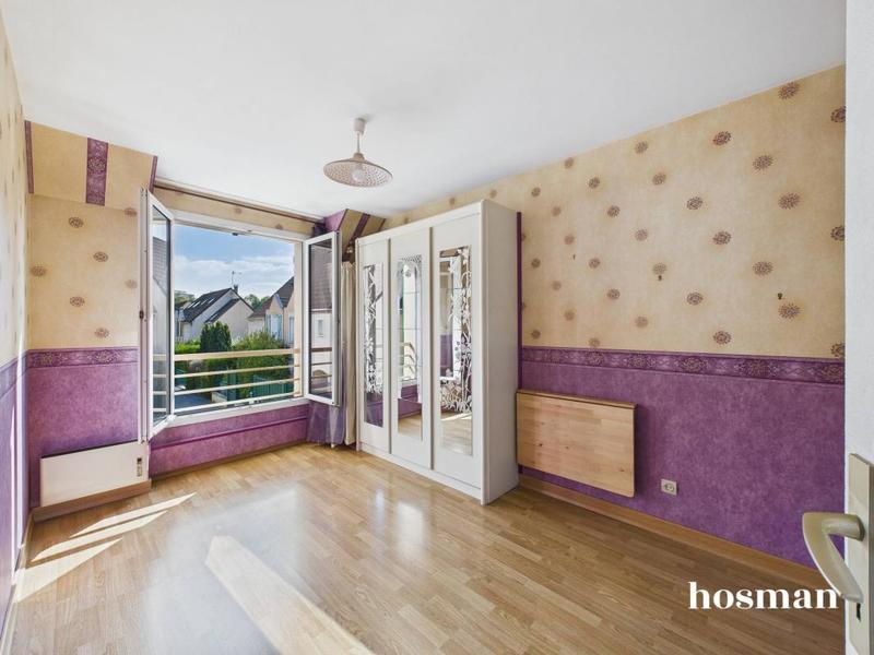 Maison - 97 m² - 5 pièces