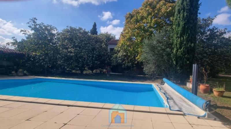 Villa - 195 m² - 6 pièces