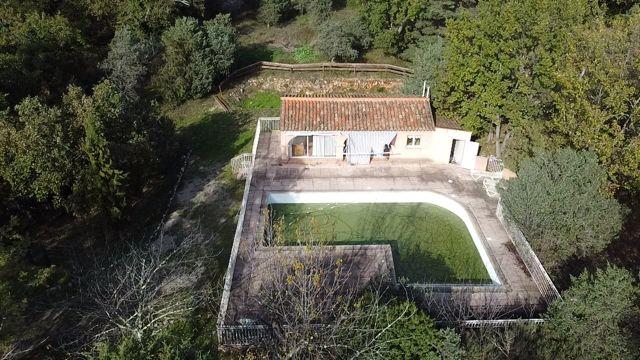 Maison - 284 m² - 7 pièces