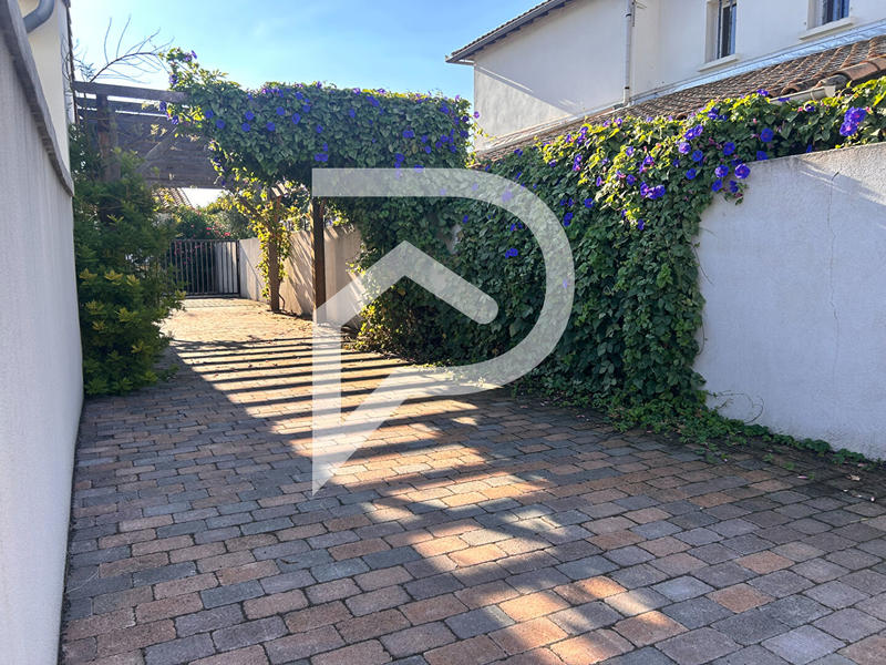 Maison - 145 m² - 6 pièces