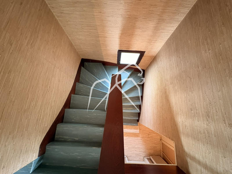 Maison - 154 m² - 7 pièces