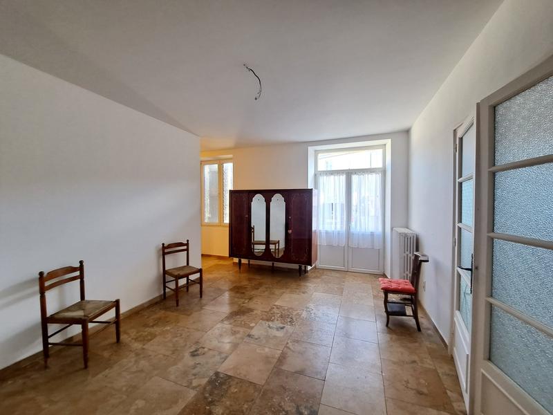 Maison - 265 m² - 7 pièces