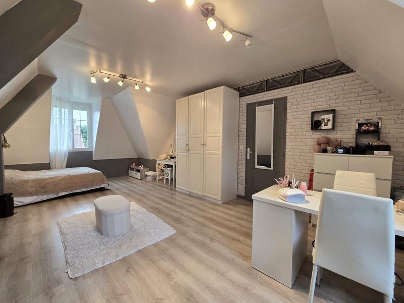 Maison - 173 m² - 5 pièces