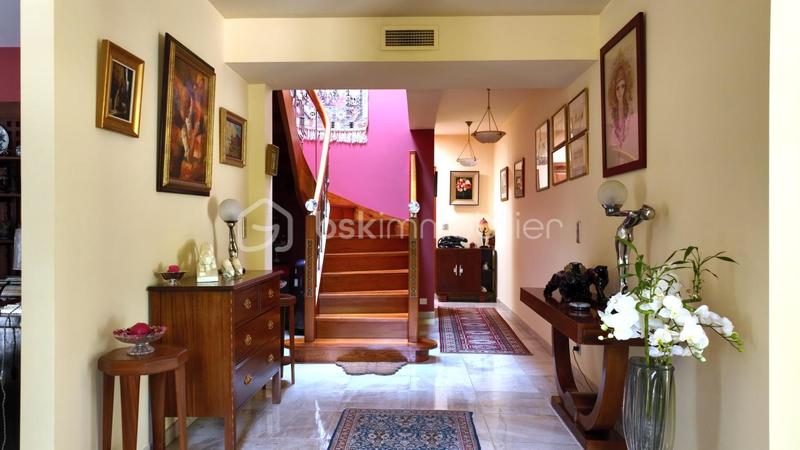 Maison de maîtres - 206 m² - 6 pièces