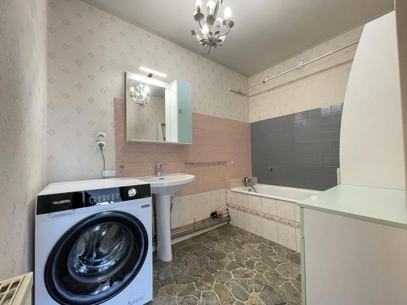 Appartement ancien - 85 m² - 5 pièces