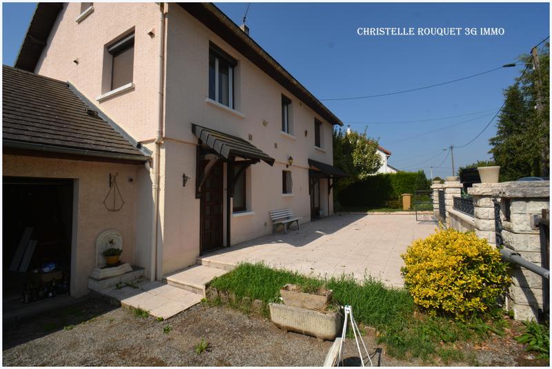 Maison - 161 m² - 8 pièces