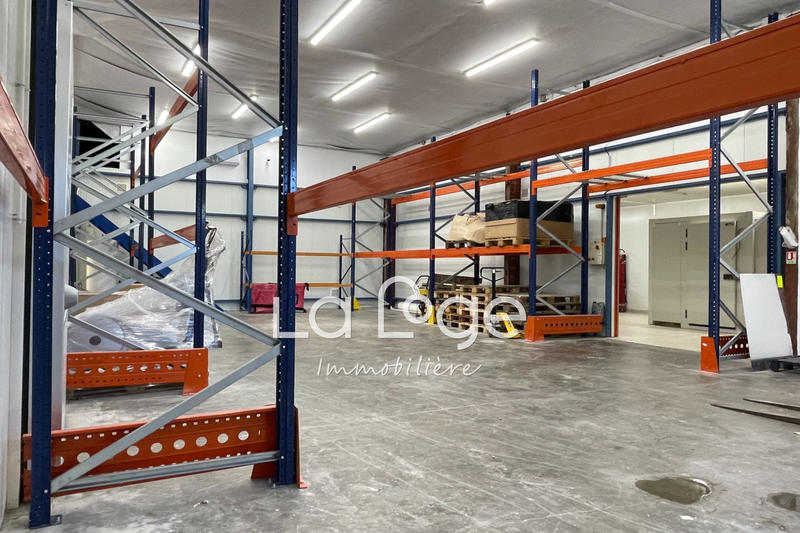 Local commercial - 700 m²