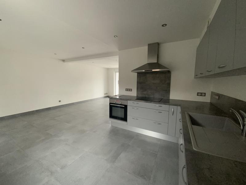 Maison jumelée - 91 m² - 3 pièces