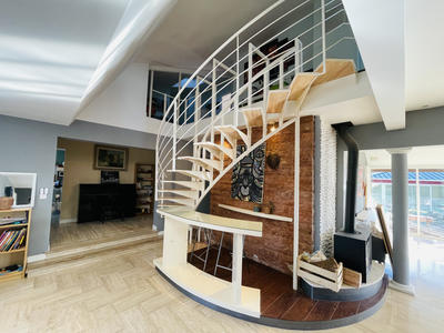 Maison - 200 m² - 6 pièces