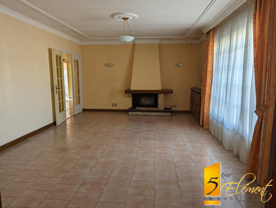 Maison - 179 m² - 6 pièces