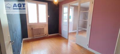 Maison - 82 m² - 4 pièces