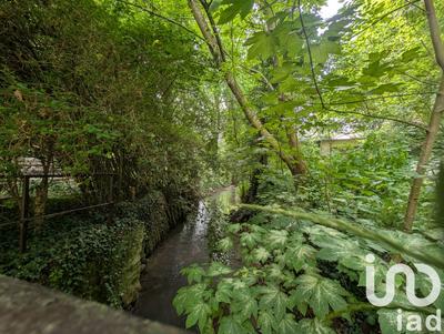 Maison - 253 m² - 7 pièces