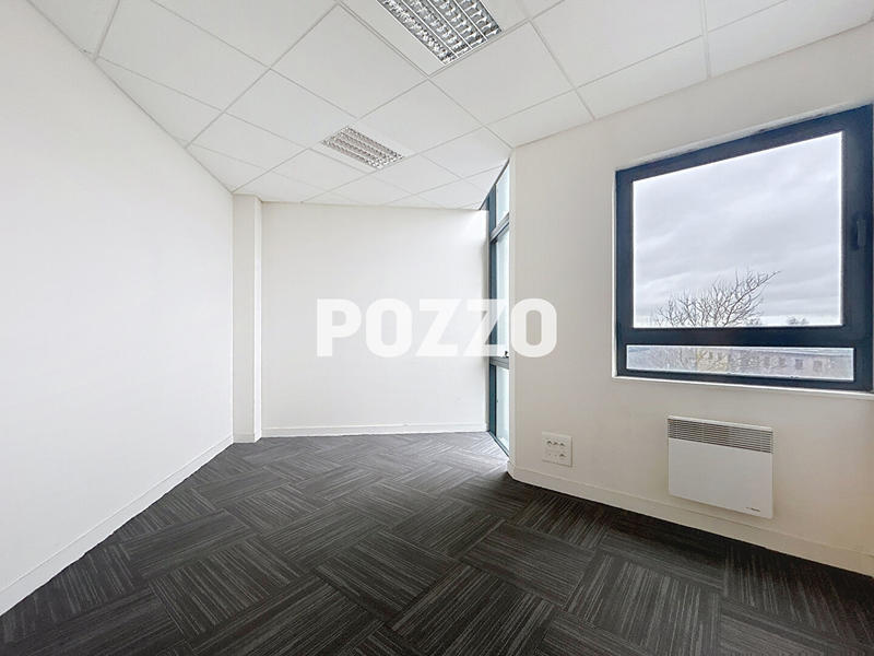 Bureau - 118 m² - 4 pièces