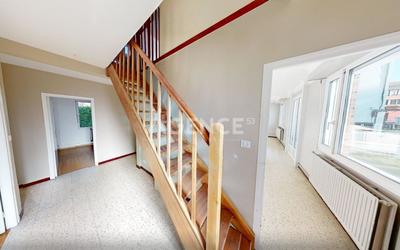 Maison - 165 m² - 6 pièces