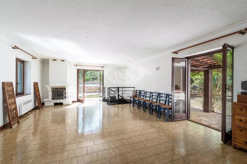 Villa - 235 m² - 7 pièces