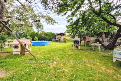 Maison en pierre - 139 m² - 7 pièces