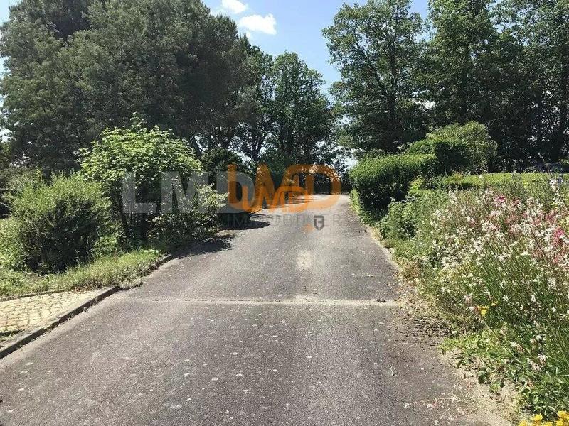 Maison - 282 m² - 11 pièces