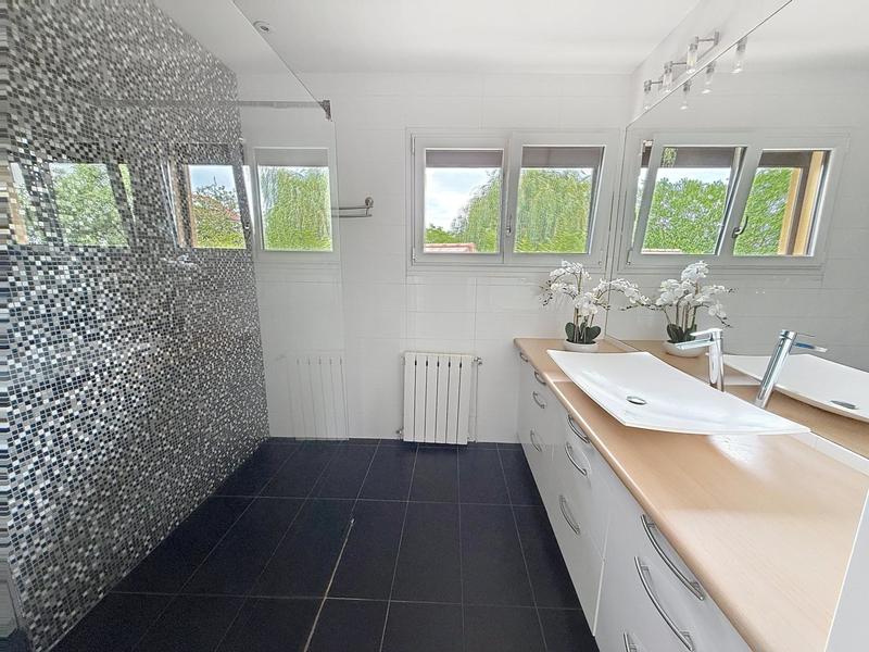 Maison - 133 m² - 5 pièces