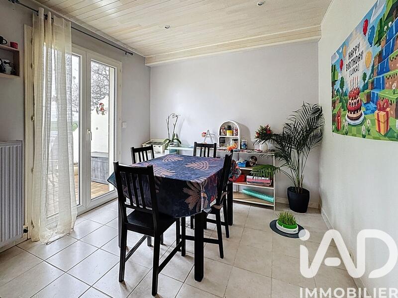 Maison - 86 m² - 6 pièces
