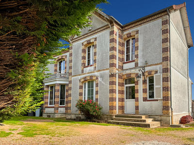Maison - 170 m² - 7 pièces
