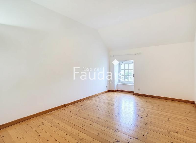 Maison - 137 m² - 7 pièces