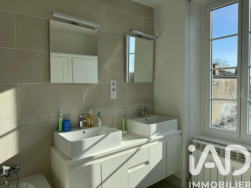 Maison - 320 m² - 8 pièces