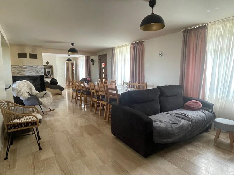 Maison - 175 m² - 6 pièces