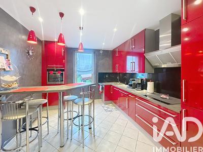 Maison - 135 m² - 7 pièces