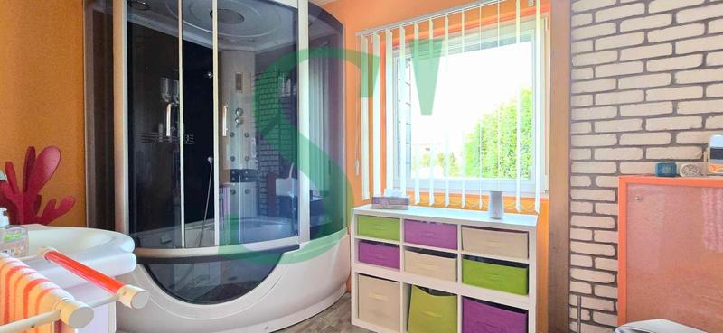 Corps de ferme - 327 m² - 7 pièces