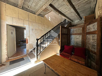 Maison - 329 m² - 6 pièces