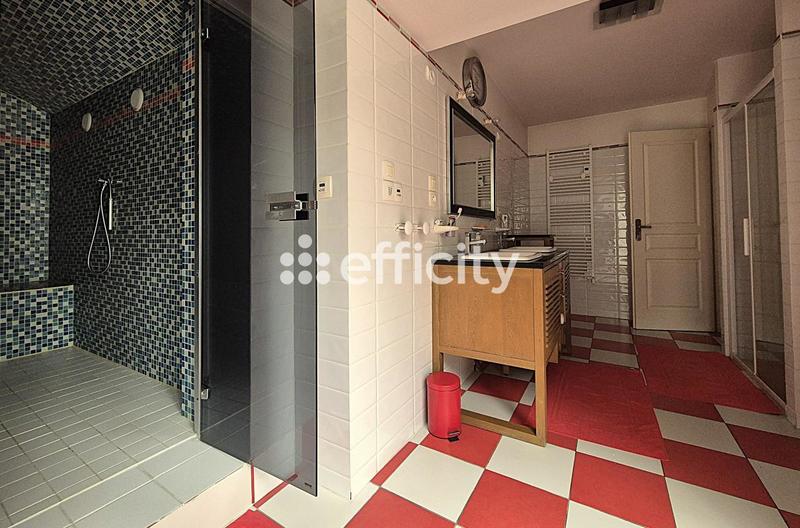 Villa - 141 m² - 5 pièces