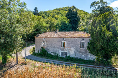 Maison - 200 m² - 5 pièces