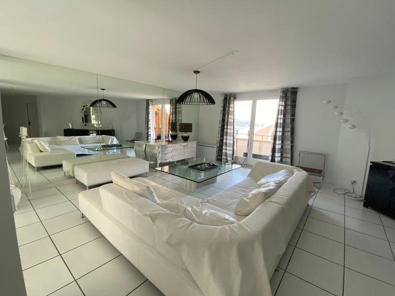 Appartement - 140 m² - 4 pièces