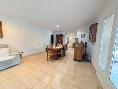 Villa - 100 m² - 5 pièces