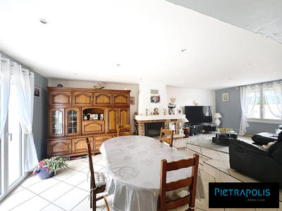 Maison - 122 m² - 5 pièces